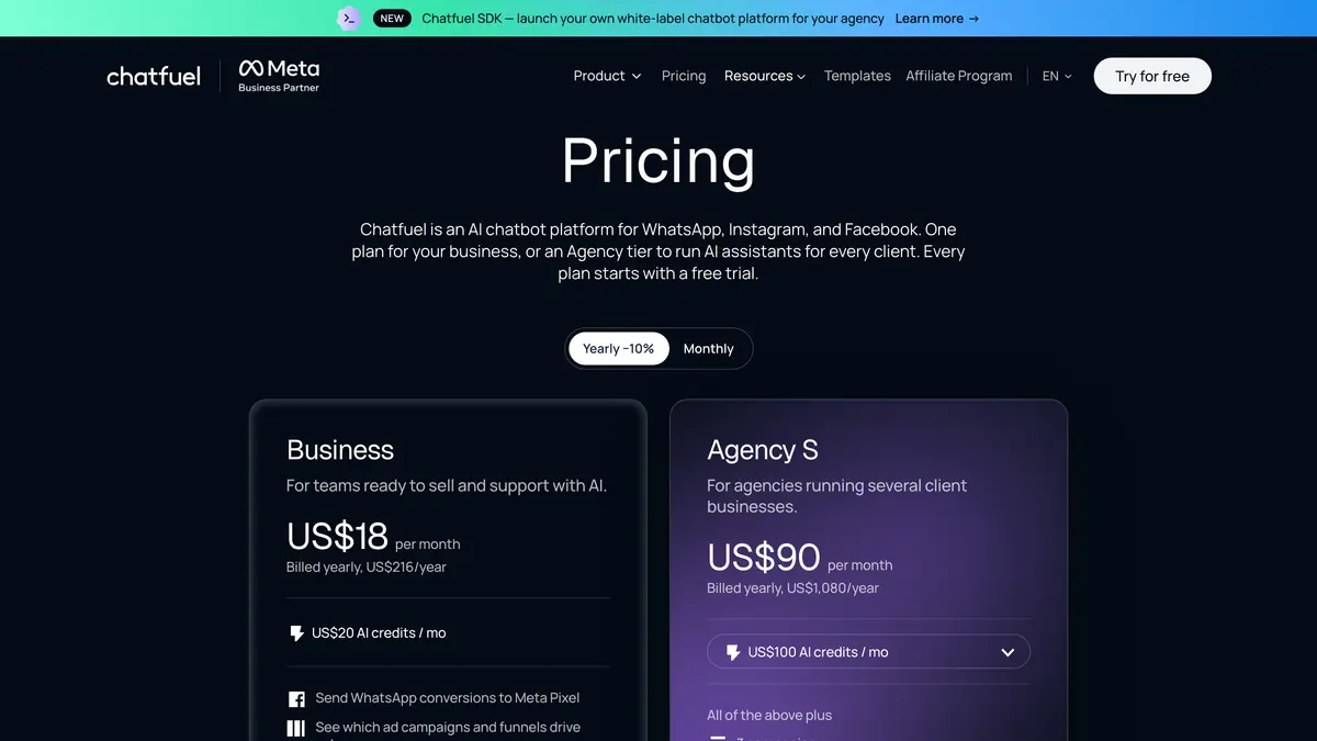 La page tarifs de Chatfuel avec les plans Business et Agency S et leurs crédits IA mensuels, octobre 2026