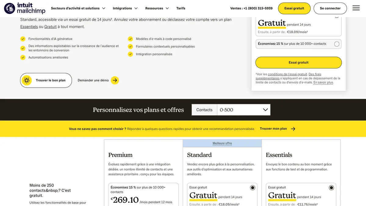 La page tarifs de Mailchimp en français, avec les forfaits Essentials, Standard et Premium affichés en euros et le sélecteur du nombre de contacts